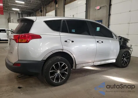 2013 Toyota Rav4 Xle z USA, uszkodzony, nr VIN JTMWFREVXD5009119